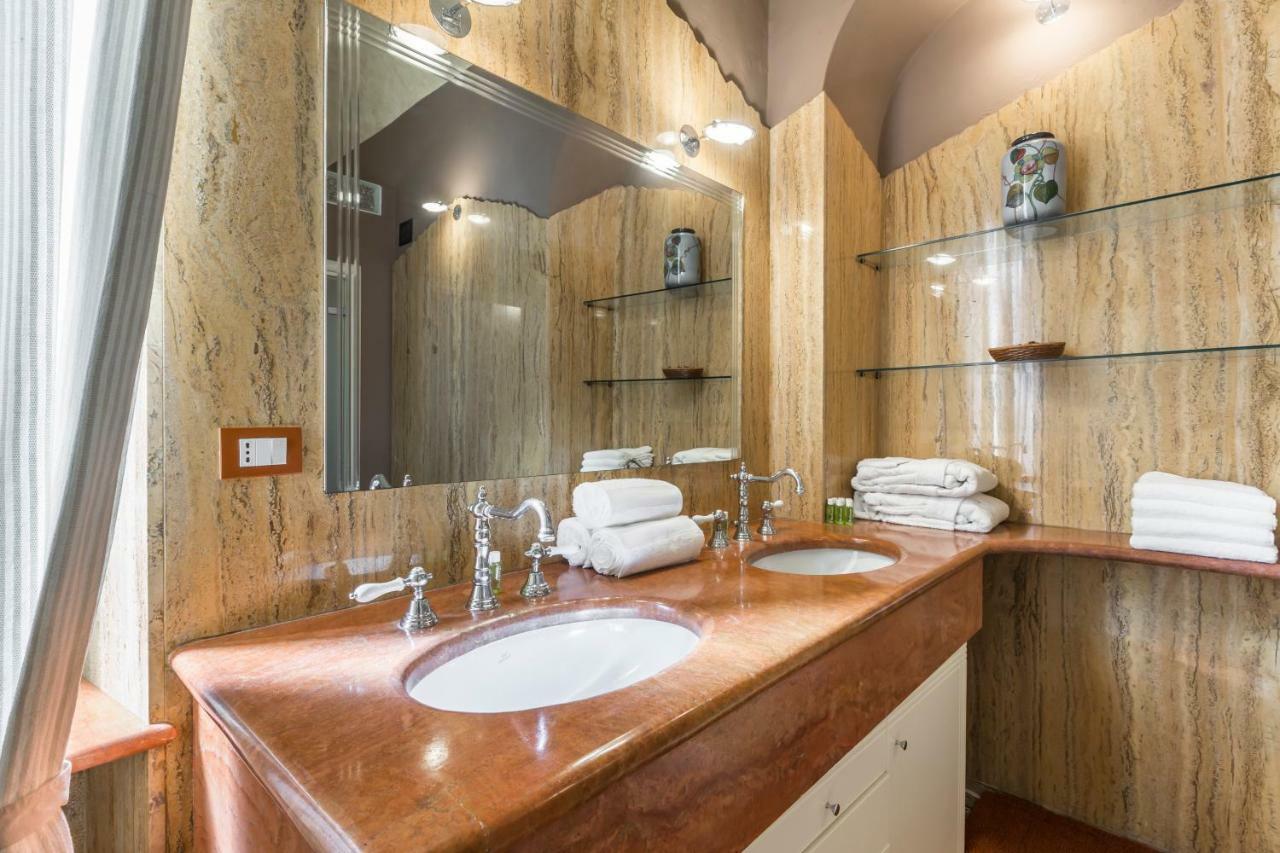 Roero Suite In The City Center アスティ エクステリア 写真