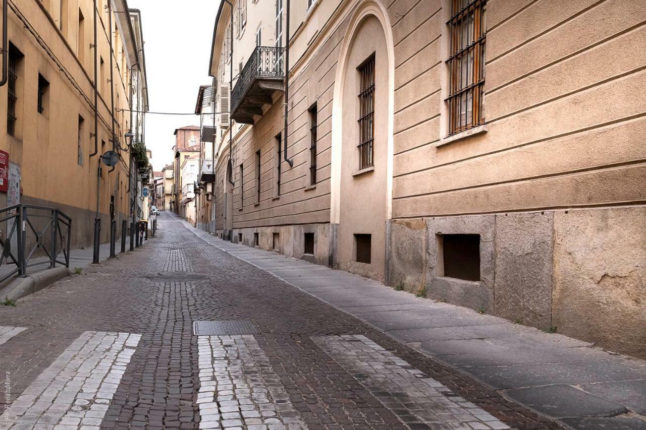Roero Suite In The City Center アスティ エクステリア 写真